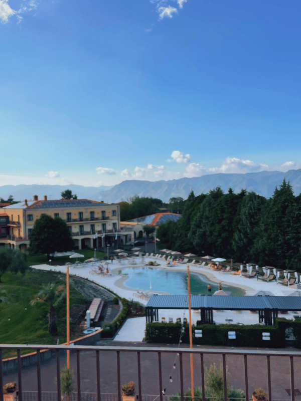 mount etna hotel