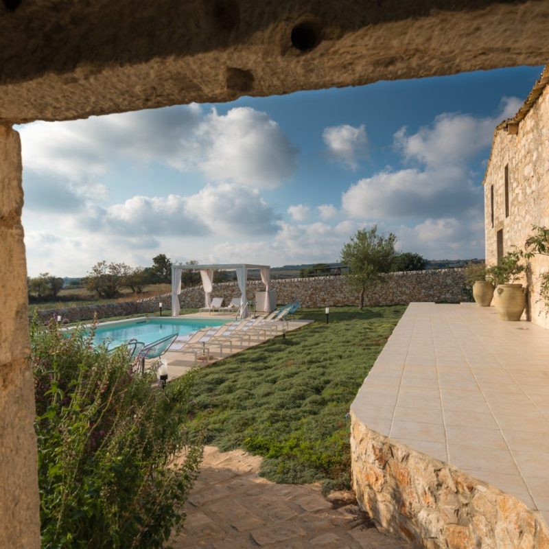 435-sicily-villas-with-pool-e1663081154529